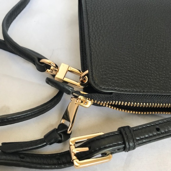 39640 Tory Burch Robinson Continental Wallet Black - Picture 4 of 6